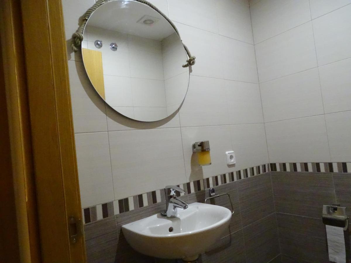 Apartamento Piscina Viena Roses Kültér fotó