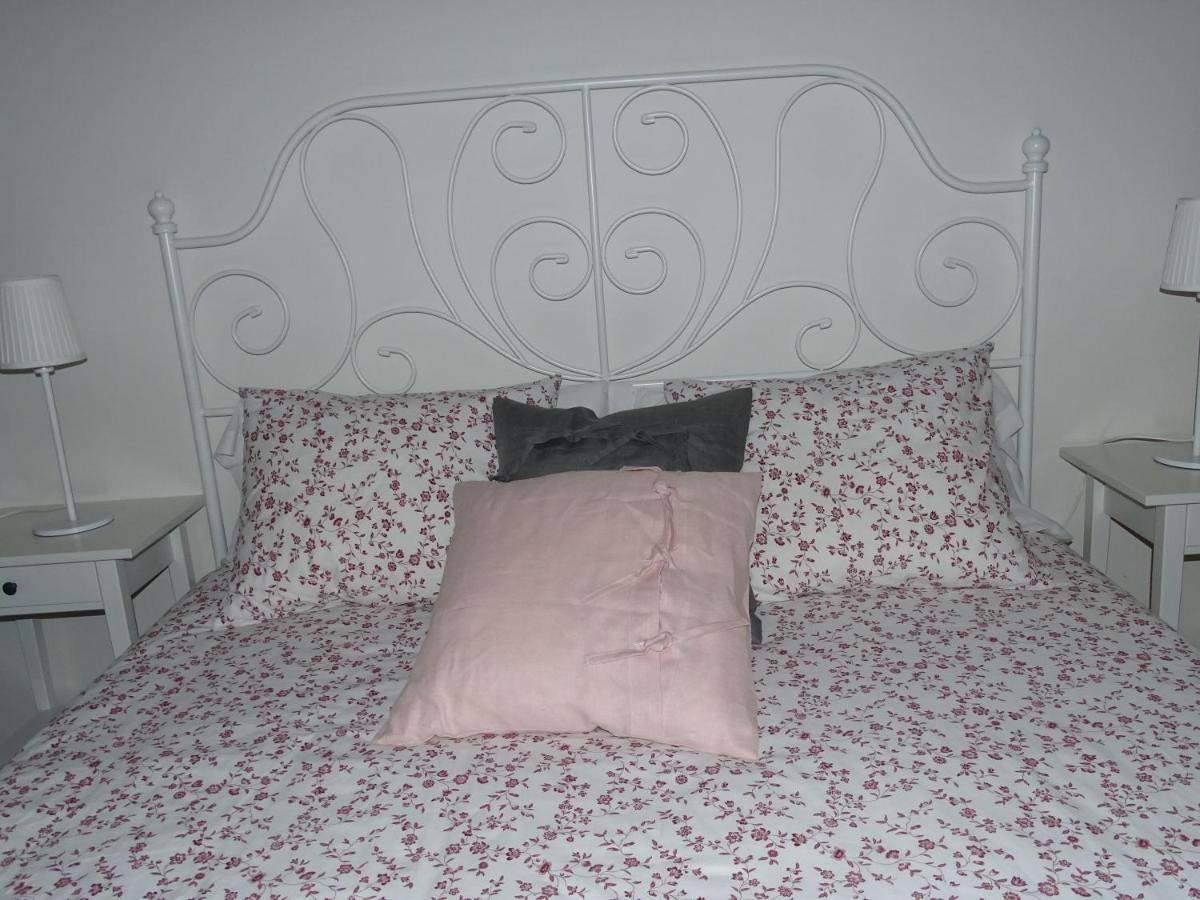 Apartamento Piscina Viena Roses Kültér fotó
